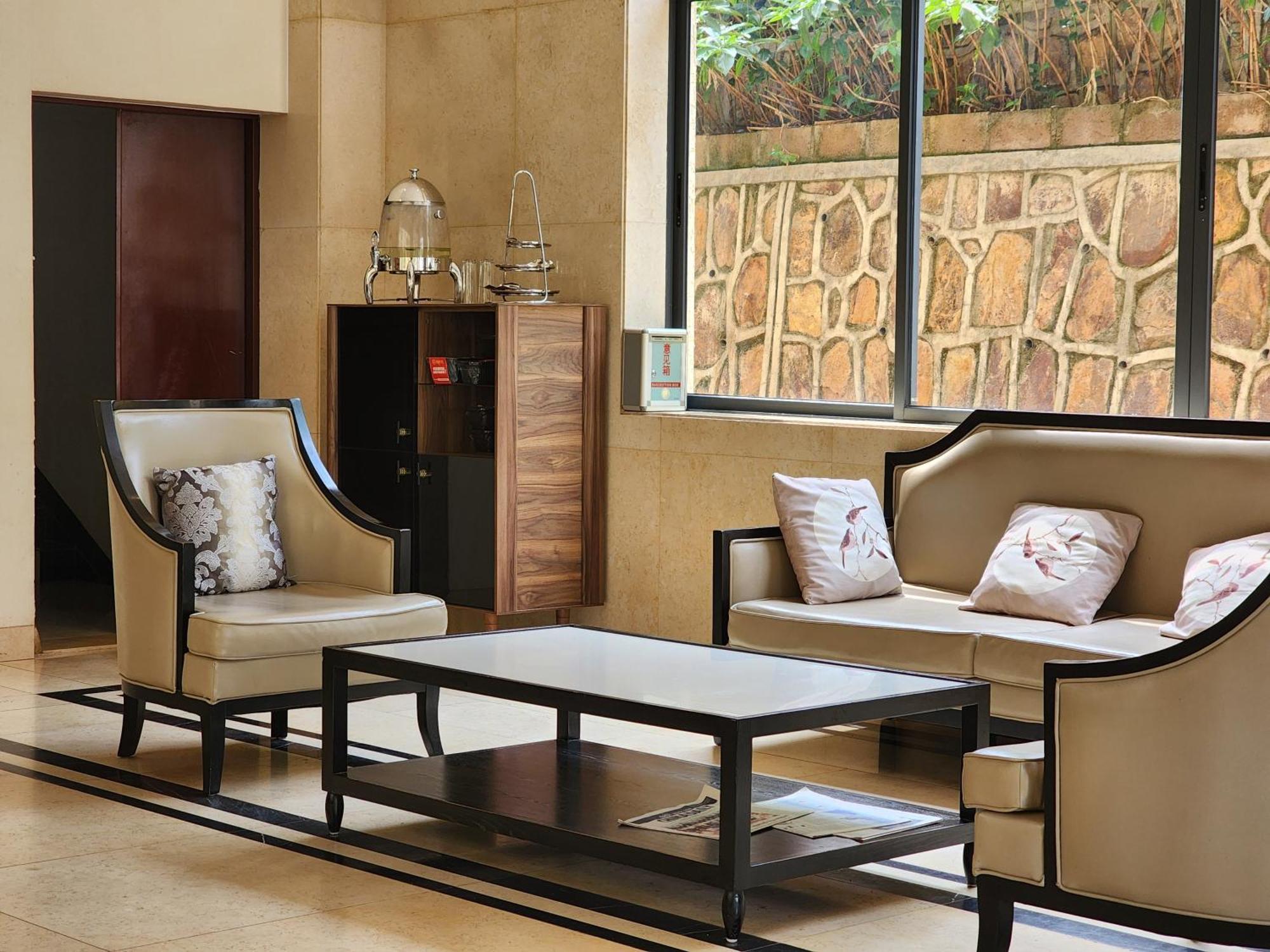 Dmall Hotel Kigali Ngoại thất bức ảnh