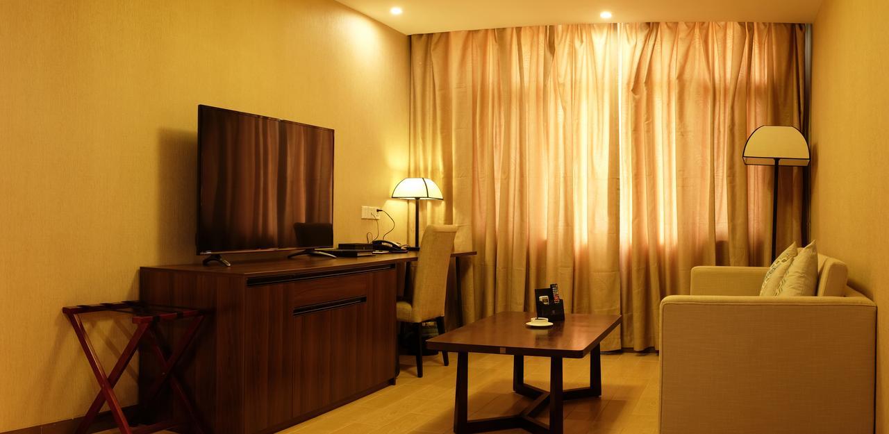 Dmall Hotel Kigali Ngoại thất bức ảnh